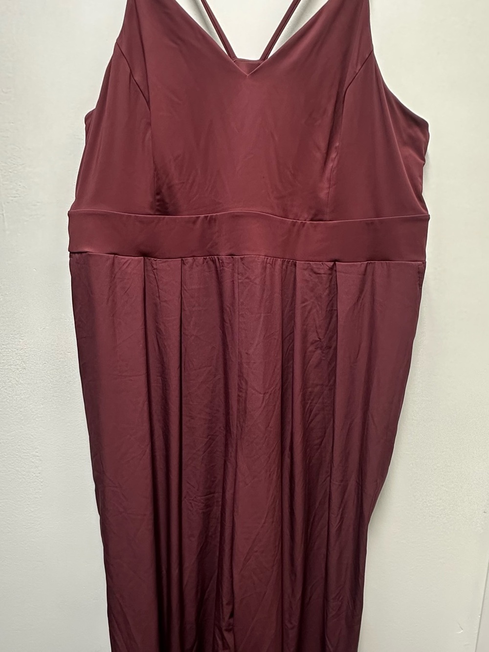 HALARA Sleeveless V-Neck Maxi Dress in Burgundy Wine